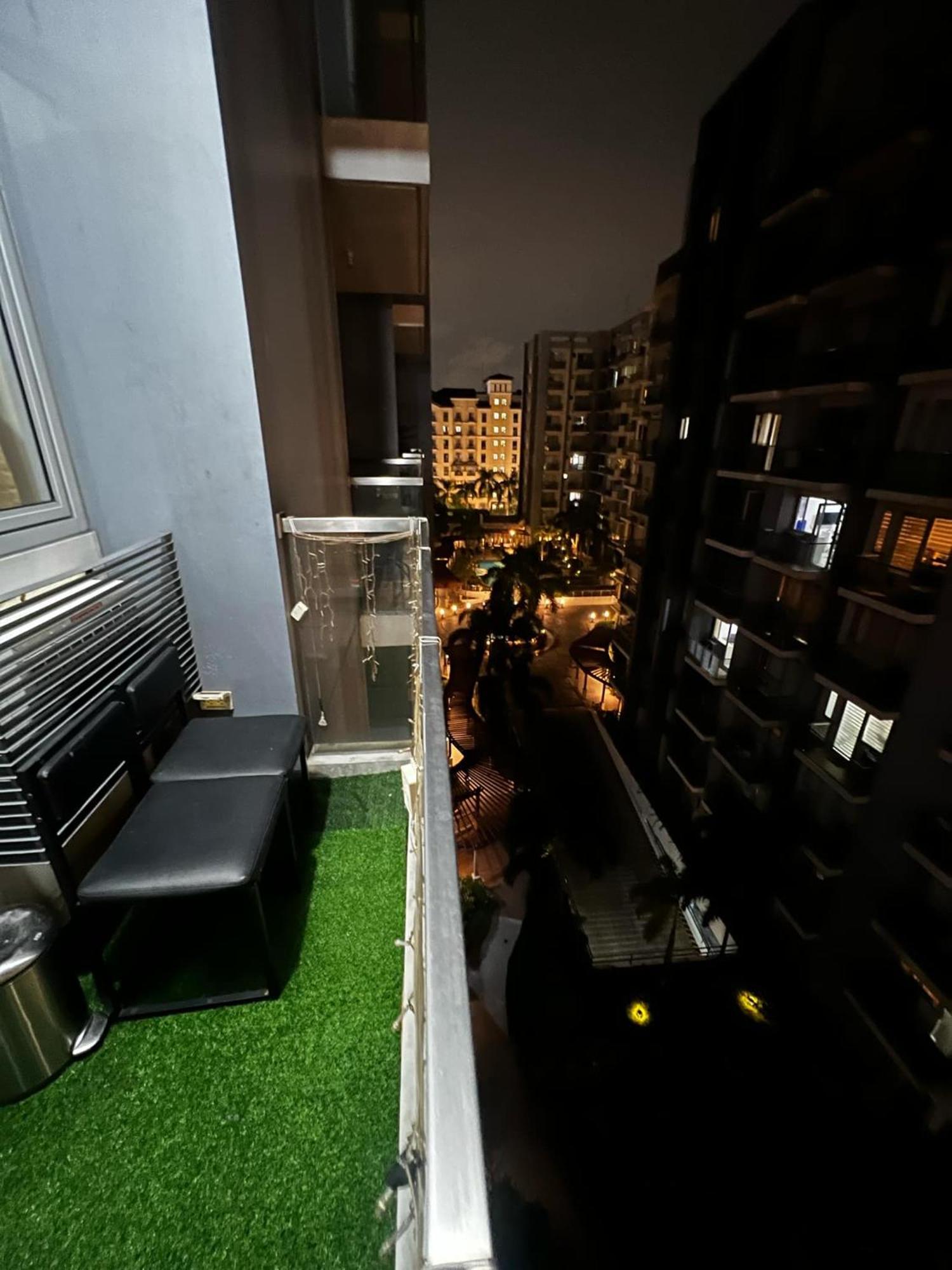 One Palm Tree Villas Condominium - Studio 7Th Fl With Balcony - Across Terminal 3 Airport Pasay Exterior photo